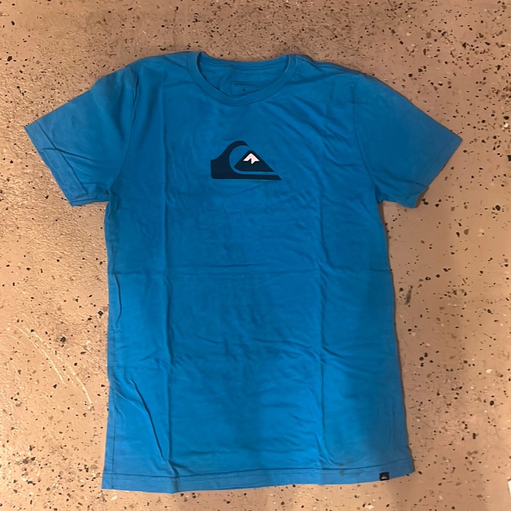 Blue men’s quicksilver t-shirt